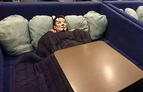 暖桌 av,探索温馨互动的虚拟现实体验