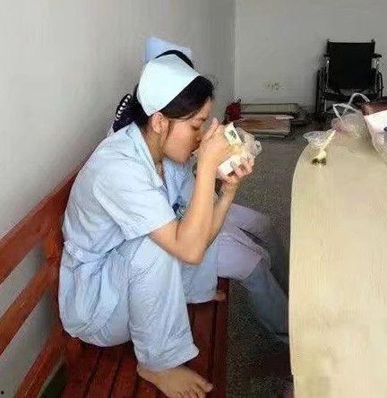 穿上丝袜干视频,一场视觉与情感的盛宴